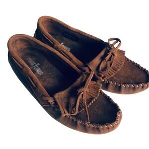 Minnetonka Women's 8.5 Moccasin Hard Sole Driver Cognac Tan Slipper